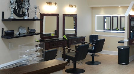 Chic styling chairs at Salon Posh & DeCara Makeup, Mamaroneck, New York, US, offering luxury beauty services.