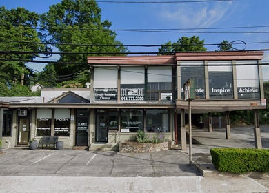 Exterior view of Salon Posh & DeCara Makeup in Mamaroneck, New York, US, showcasing modern architecture.