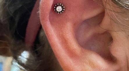 Addiction Piercing and Beauty Bild 3