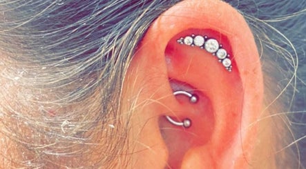 Addiction Piercing and Beauty