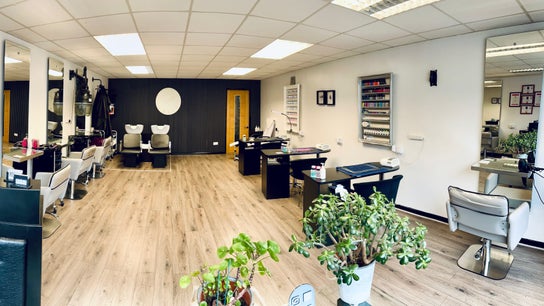 AP Hair & Beauty