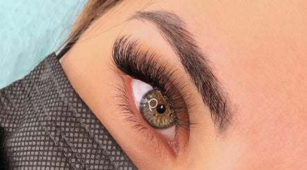 Lash Layer and Brow Boutique изображение 3