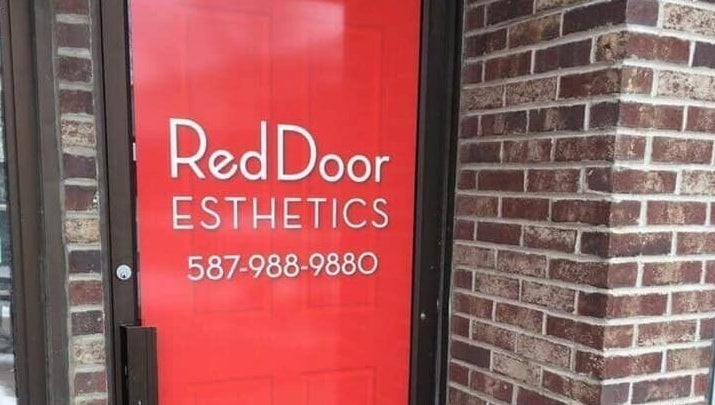 Red Door Esthetics imaginea 1