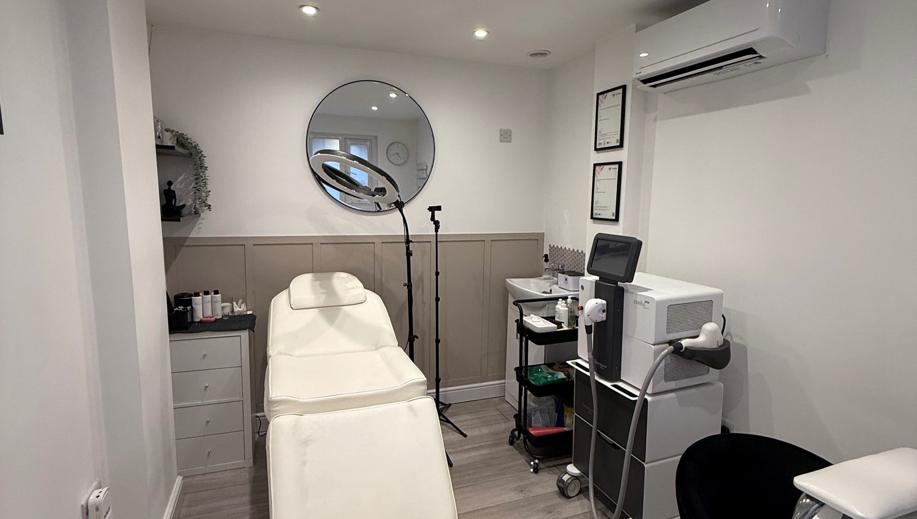 Cozy treatment room at The Beauty Lounge in Thatcham, England, GB features modern equipment and a relaxing ambiance.