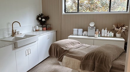 Peaceful treatment room at Beauté by Janita, Kiels Mountain, Queensland, AU with cozy massage table.