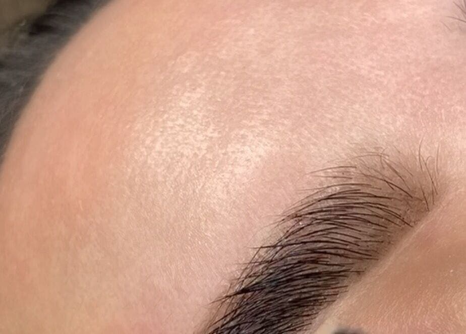 Perfectly shaped eyebrow at Beauté by Janita, Kiels Mountain, Queensland, AU.