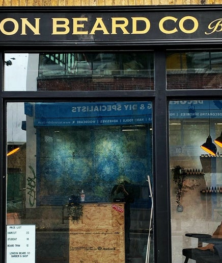 London Beard Co Barbershop Dalston image 2