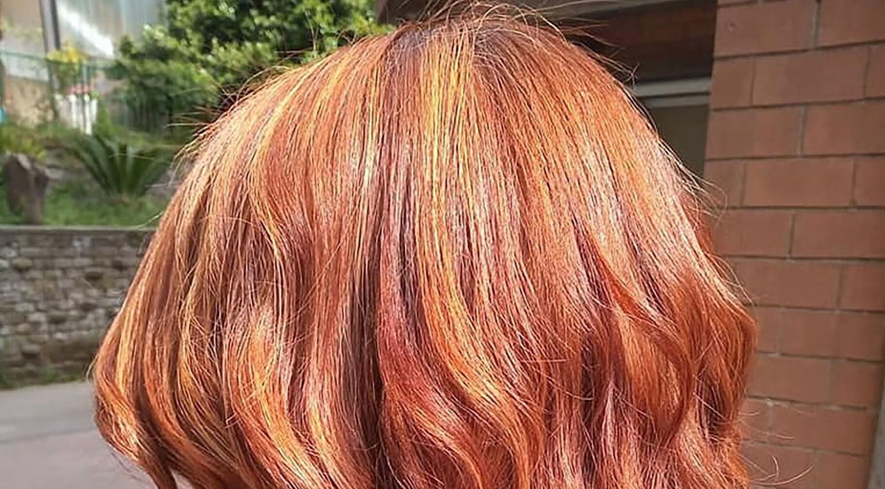 Capelli ramati con riflessi al sole di Hair Lab, Ariccia, Lazio, IT.