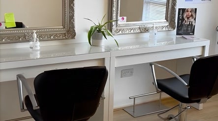 Anna Mather Colour Specialist & Hairstylist
