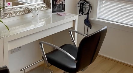 Anna Mather Colour Specialist & Hairstylist image 2