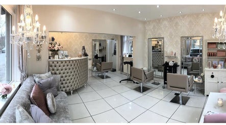 Brooks Hair & Beauty image 2
