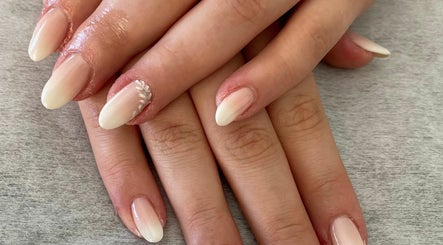 Nautical Nails and Beauty billede 3