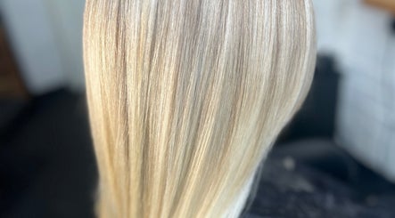Hair & Healing By Emma Cottrell image 3