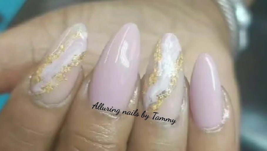 Alluring Nails by Tammy зображення 1