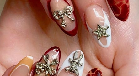 Alluring Nails by Tammy slika 2