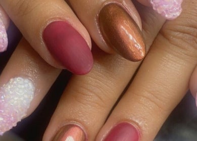 Elegant nail art design at Alluring Nails by Tammy, New Providence, BS.
