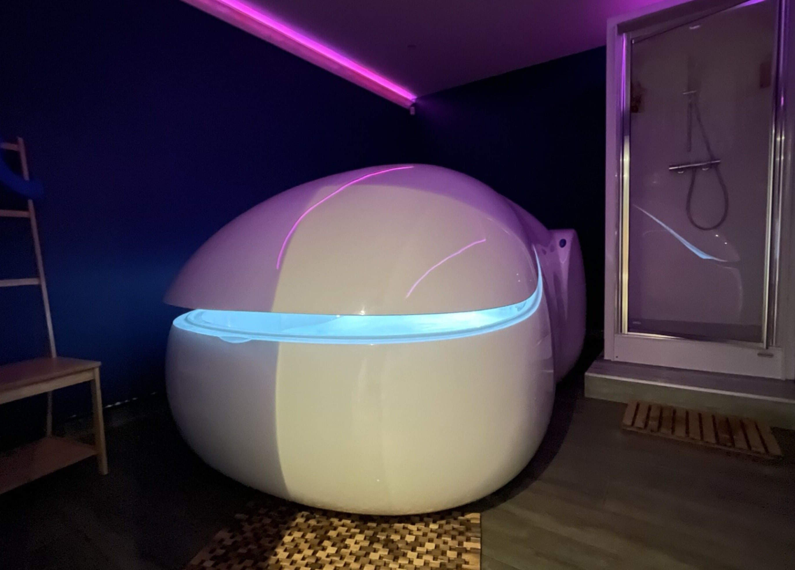 Floatation pod with calming lights at Mederi Wellness, Garsington, England, GB.