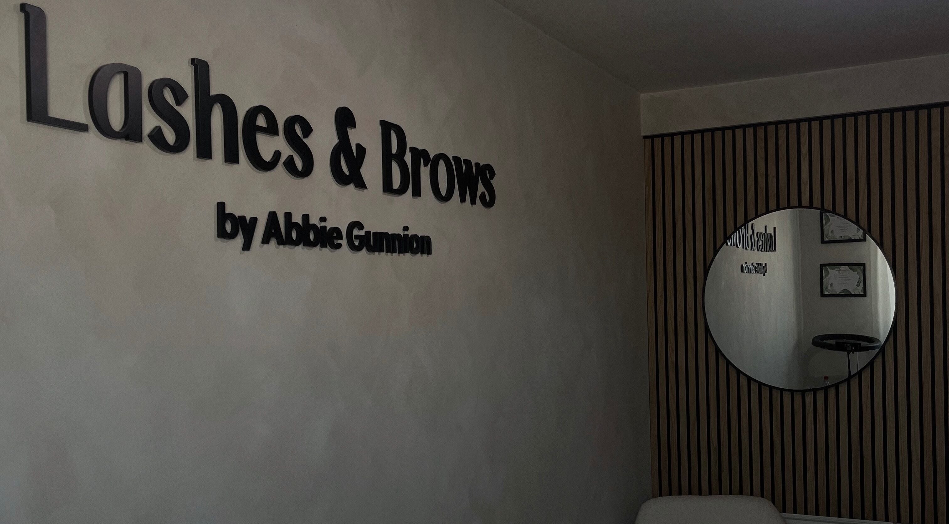 Lashes & Brows by Abbie, chic wall design at Beauty by Abbie, Perth, Scotland, GB.