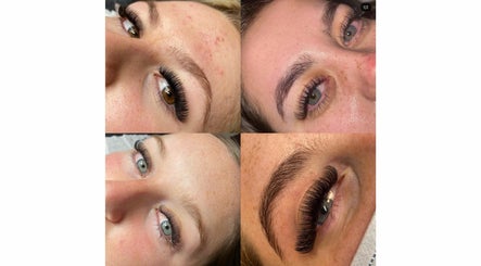 Lush Lashes image 3