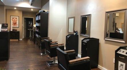 Studio Teknik Salon