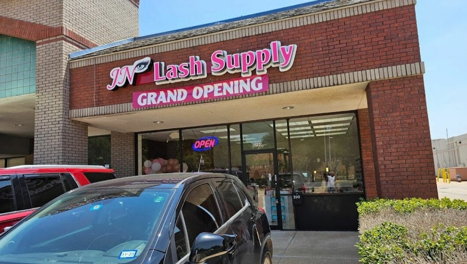 JMeganMarie @ JN Lash Supply-Carrollton изображение 1