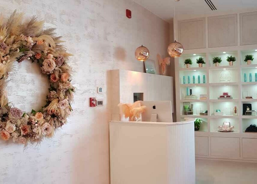 Reception area at Twiink Studio in Abu Dhabi, AE, showcasing chic decor and a serene ambiance.