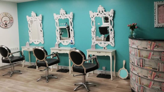 Riah Hairdressing