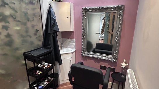 Lysa Harvey Hair and Beauty at Darcy’s