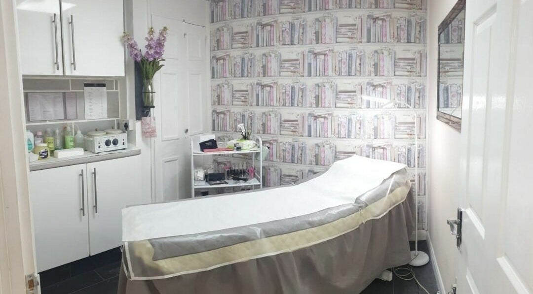 Treatment room in Broadway Beauty, Southend-on-Sea, England, GB with serene decor and comfortable amenities.