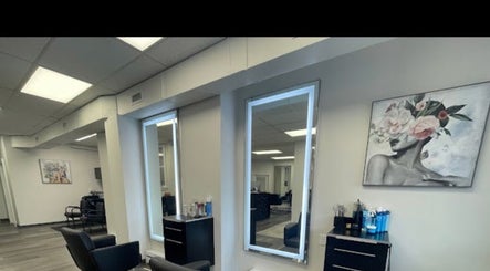 Salon Femia, bilde 3