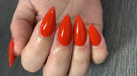 Emma Louise Beauty Salon image 2