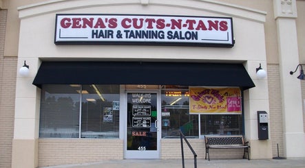 Gena's Cuts-n-Tans, bild 2