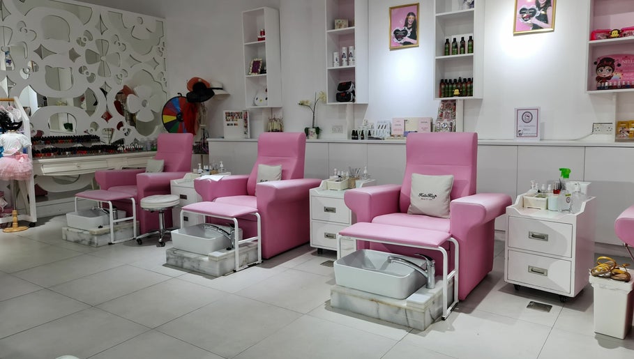 Hello Kitty Beauty Spa Dubai slika 1