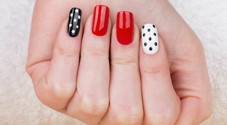Εικόνα HAPPY NAILS 2