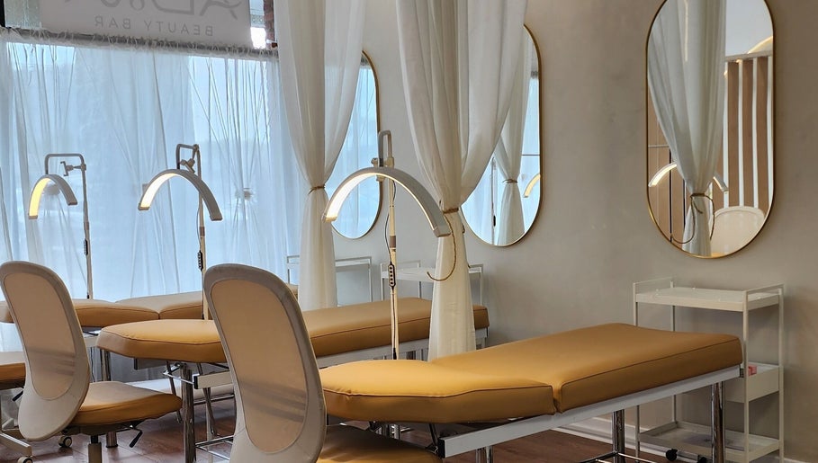 ALMA Beauty Bar image 1