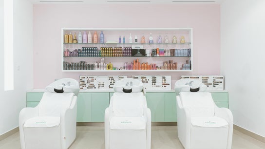 Salon Fleur De Lis - Mirqab Mall المرقاب مول