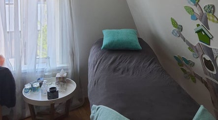 Rustieke wellnesskamer bij Lijf&Voet, Foxhol, Groningen, NL met gezellige decoratie en ontspannen sfeer.