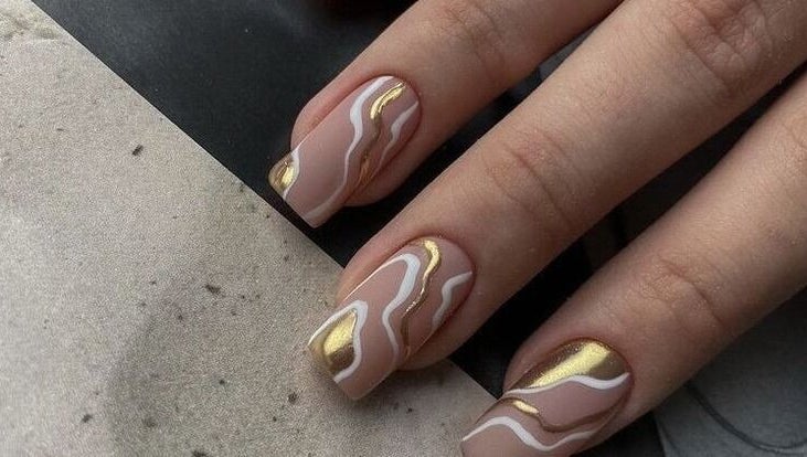 Glitz and Glam Nail and Beauty afbeelding 1