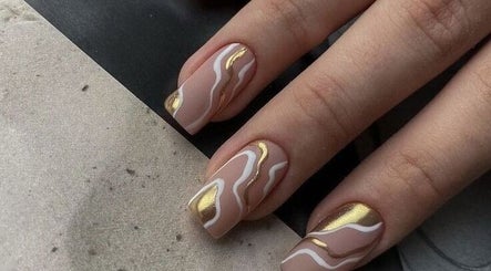 Glitz and Glam Nail and Beauty