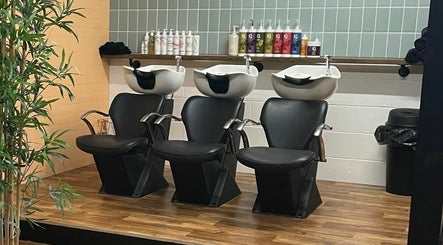 Immagine 2, Gadsby's Hair Salon