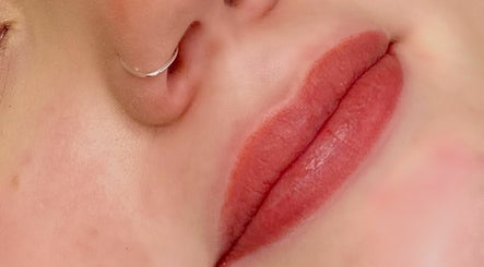 Emma Hazeldene Permanent Makeup Artist image 2