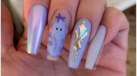 Nat Maloney Nail Artist image 3
