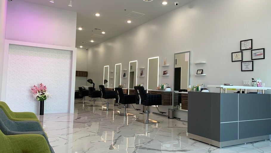 Image de Lawish Beauty Salon 1