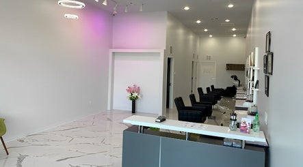 Image de Lawish Beauty Salon 2