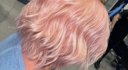 Rio Hair Studio image 2