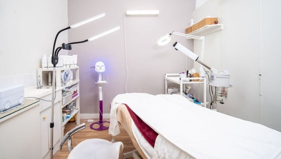 Beauty By Mela (Simply Stunnin Ascot Vale *) modern treatment room in Melbourne, Victoria, AU.