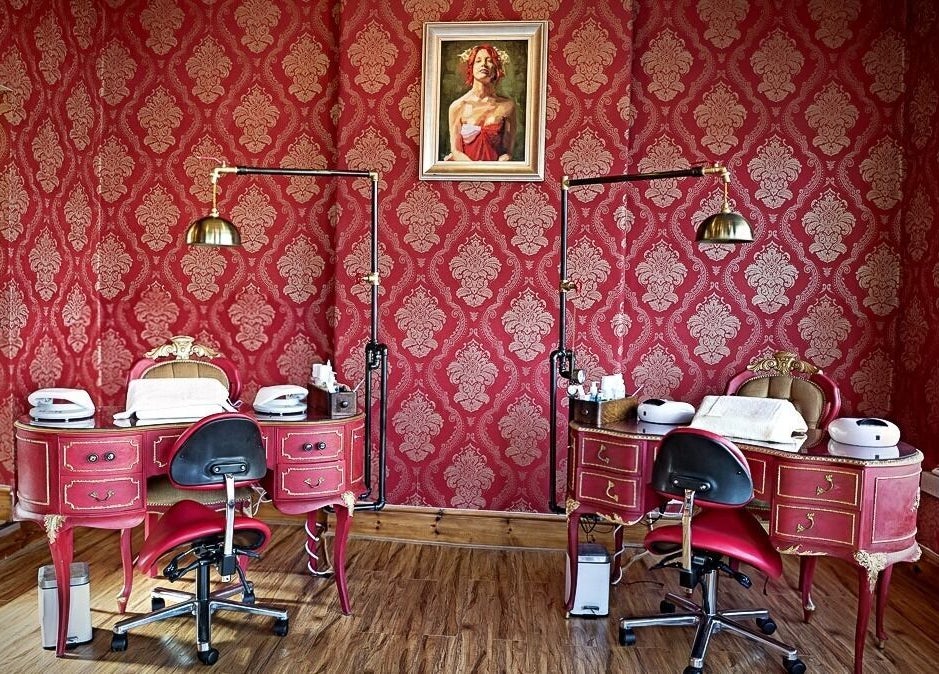 Luxurious Gilded Dreams beauty station in Carnforth, England, GB, with vintage decor and ornate wallpaper.