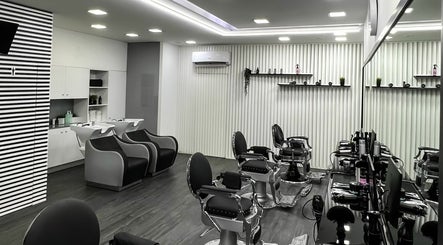 Blend Men's Salon | Taipas