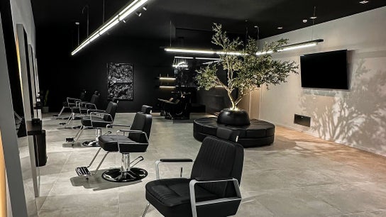 Blend Men's Salon | Braga