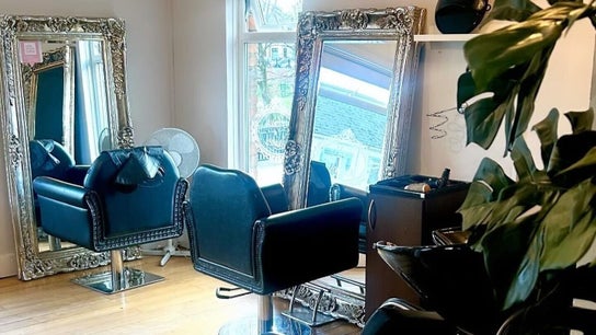 Claire Scott Professional Hairstylist